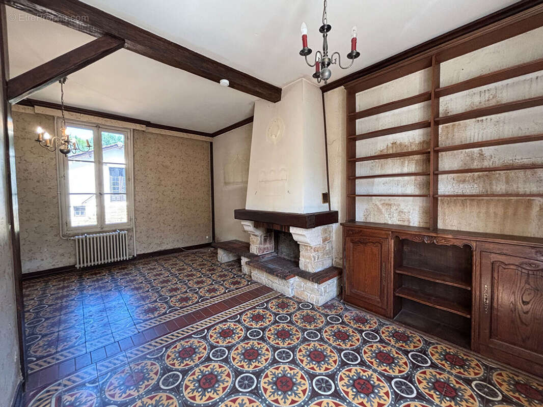 Proche nogent le roi - maison ancienne - photo 7