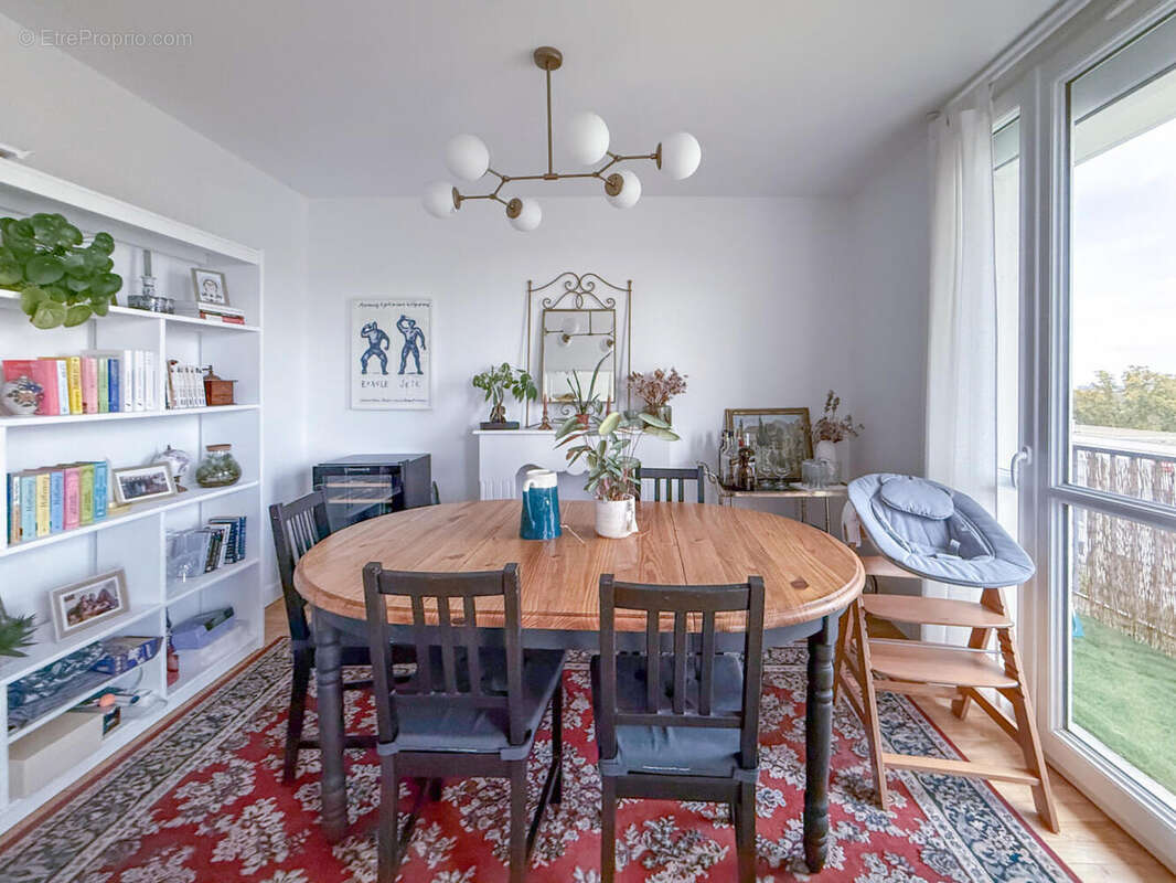 SQUIVIDANT 26 - Appartement à RENNES