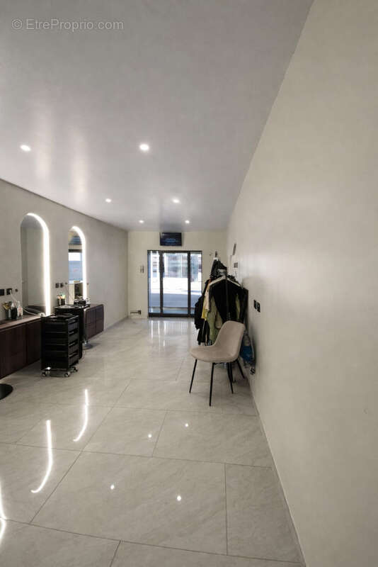 Commerce à MARSEILLE-13E