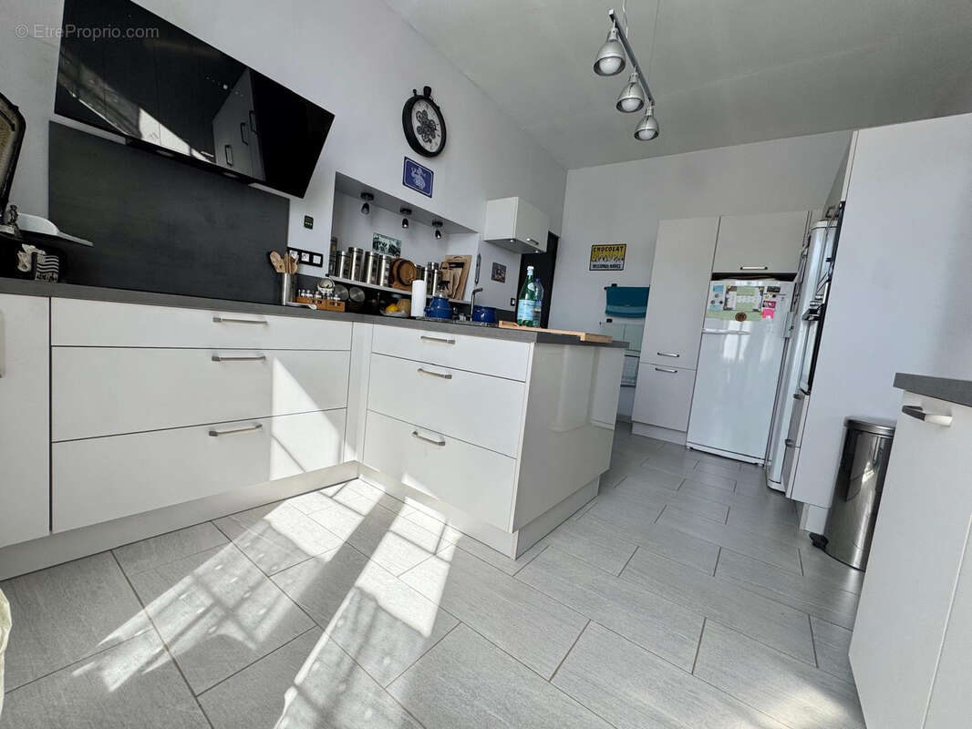 Jolie Maison Rénovée à Plouhinec - photo 3