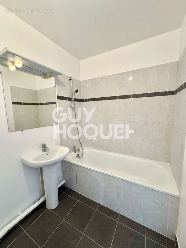 Appartement à LE PLESSIS-PATE