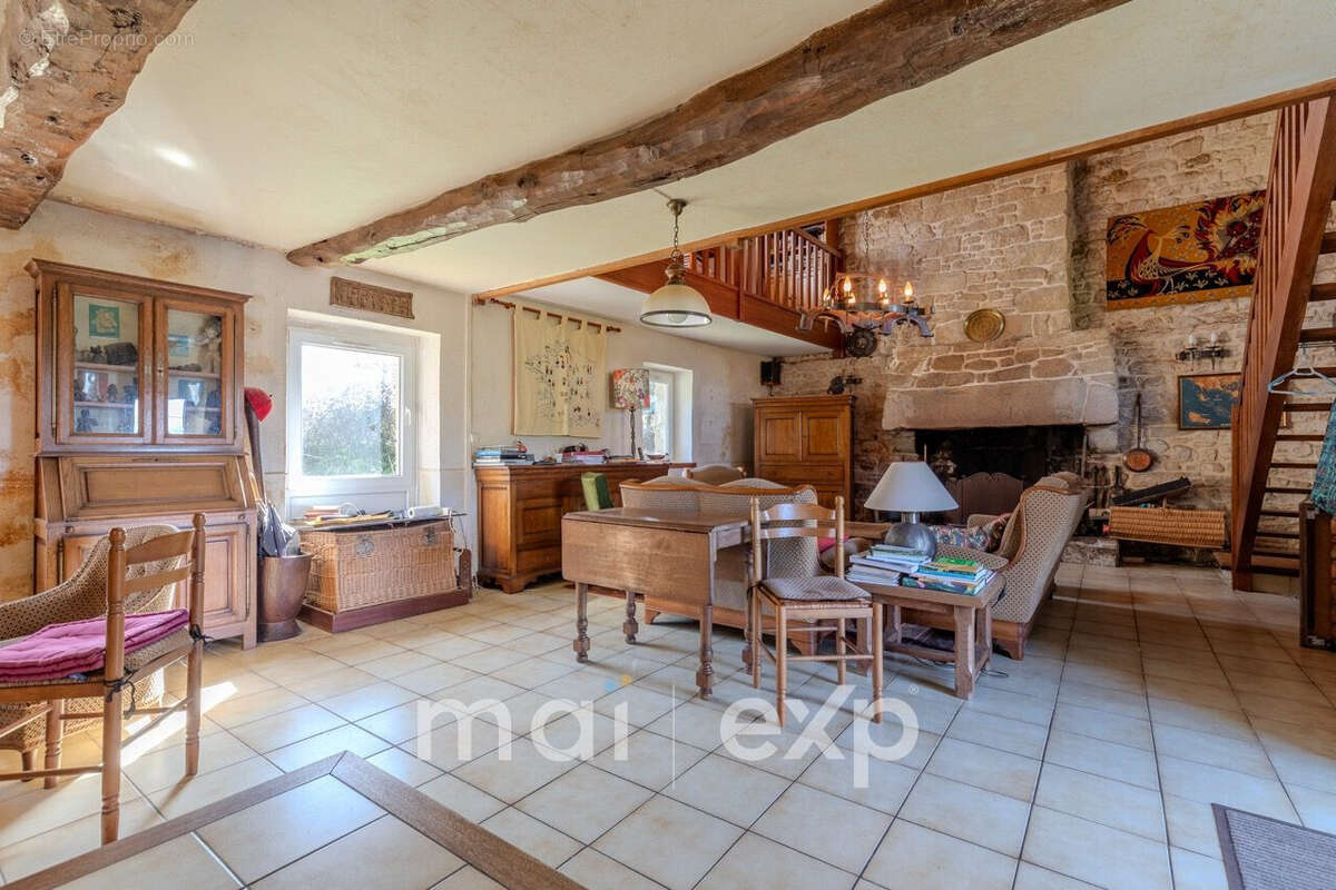 Maison à PLOUHARNEL