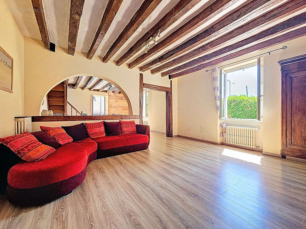 Maison à SAINT-SYLVAIN-D'ANJOU