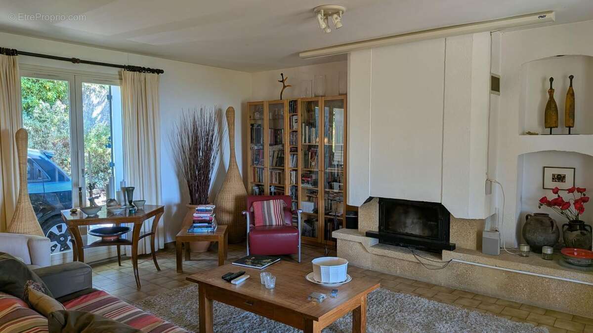 Maison de plain pied - 140m ² - photo 8