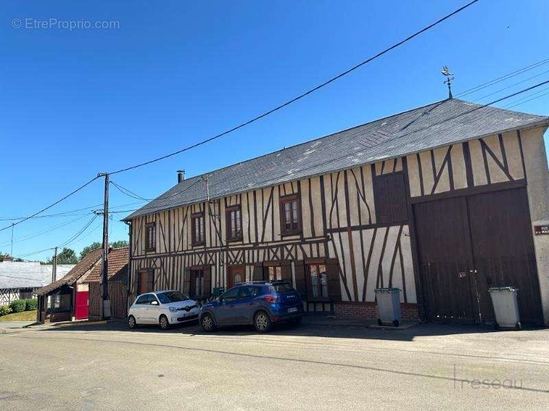 Maison à THERINES