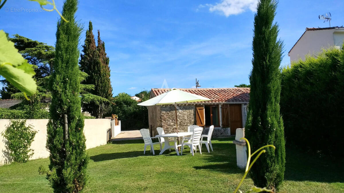 Maison à LA CHAIZE-GIRAUD