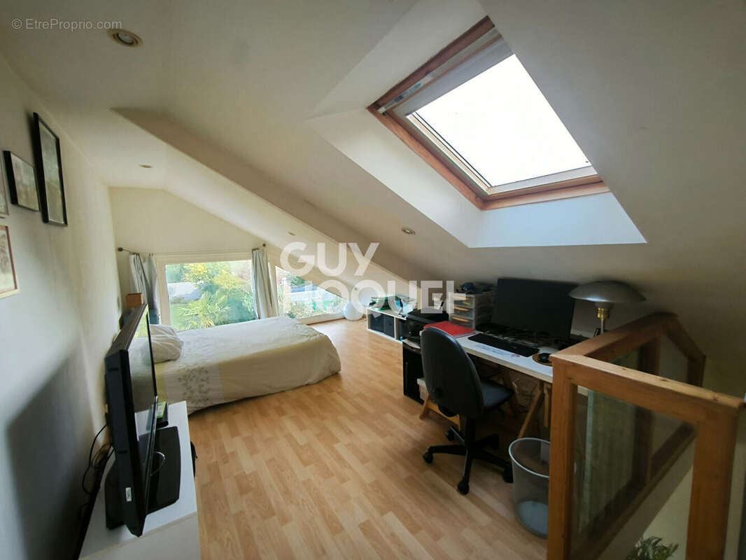 Maison à SAINT-GUINOUX