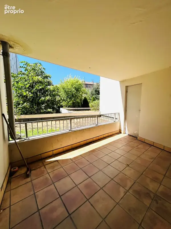 Photo 1 - Appartement à MARSEILLE-4E