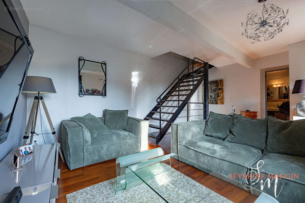 Maison à ROMANS-SUR-ISERE