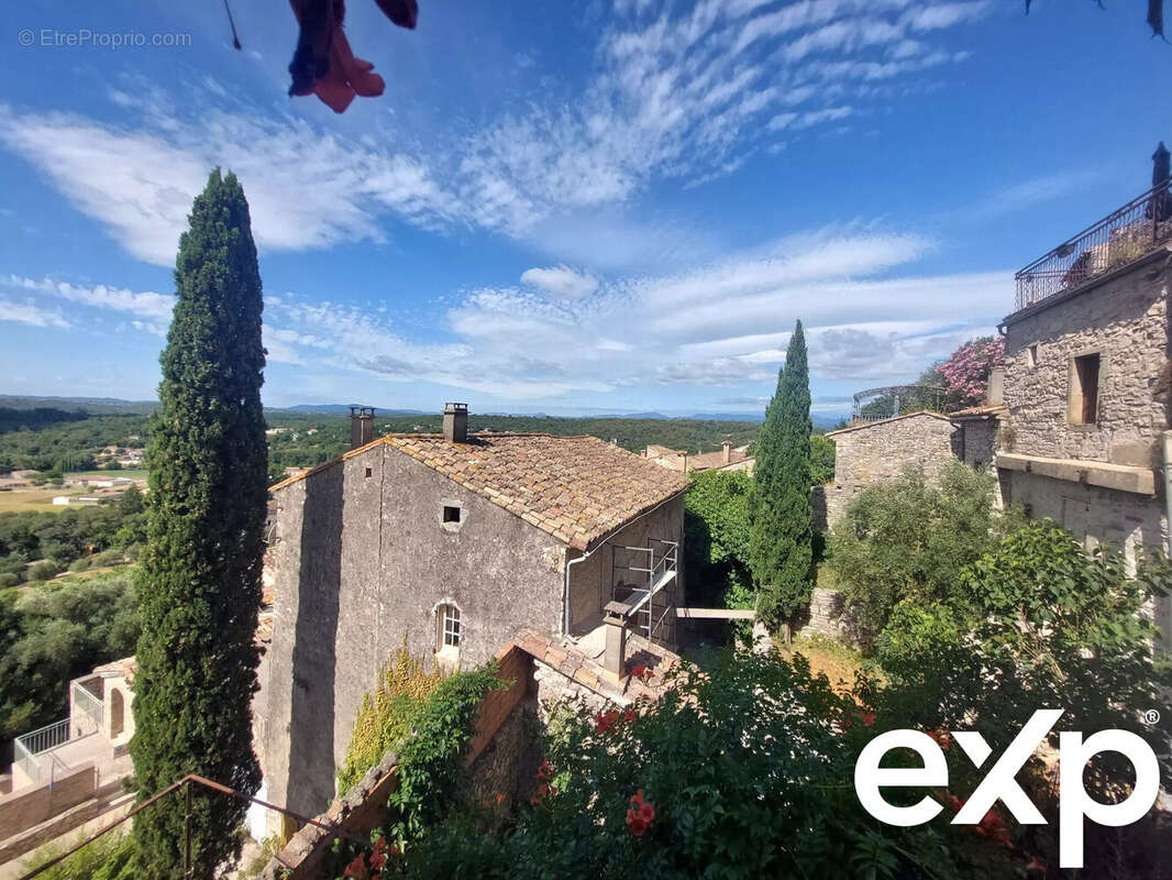 Maison à VEZENOBRES