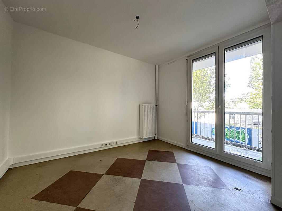 Appartement à VAULX-EN-VELIN