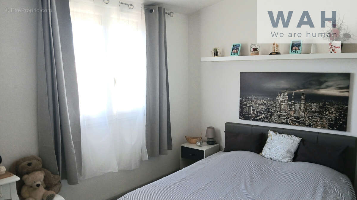 Vente maison t5 en r+1 avec jardin et piscine - lunel (34400) - photo 11