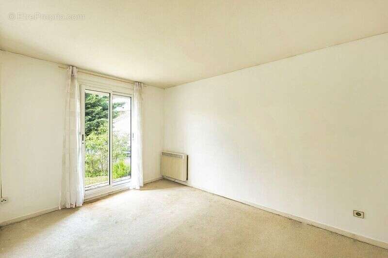 Maison à AMBARES-ET-LAGRAVE