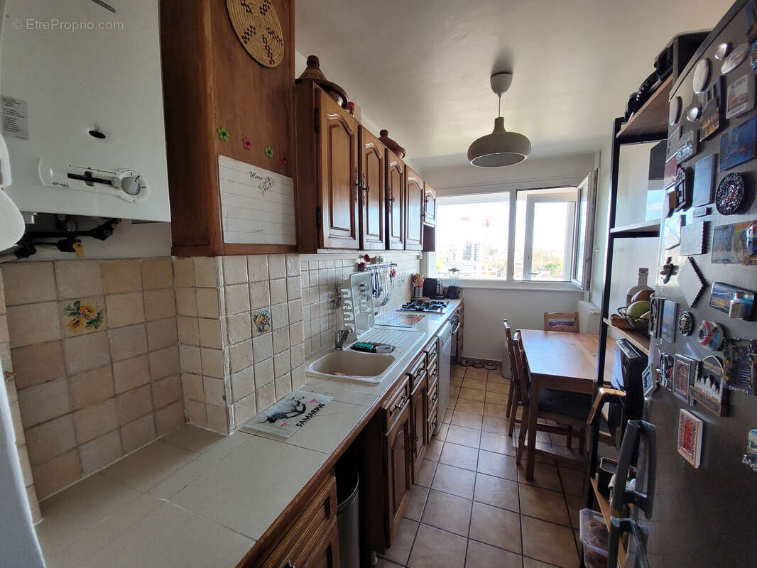 Appartement à VILLENEUVE-LA-GARENNE