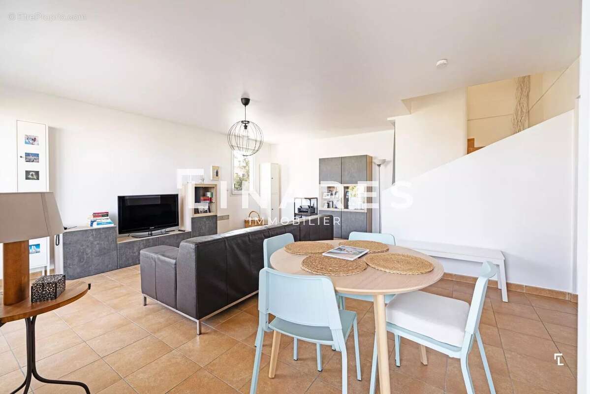 Appartement à MARSEILLE-9E