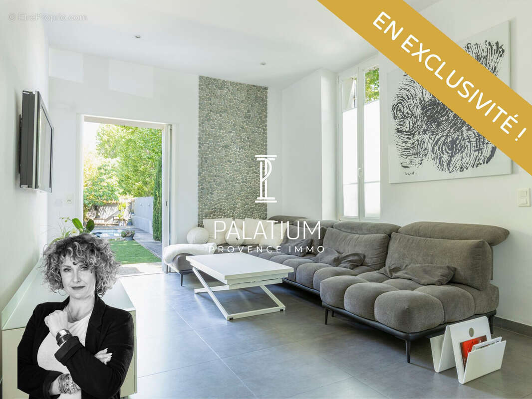 Maison 212 m² à Grans  - photo 4