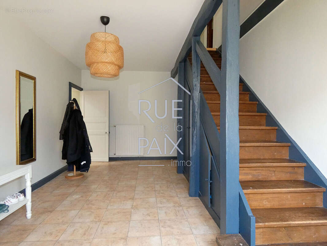 Maison à CHAMPIGNY-LE-SEC