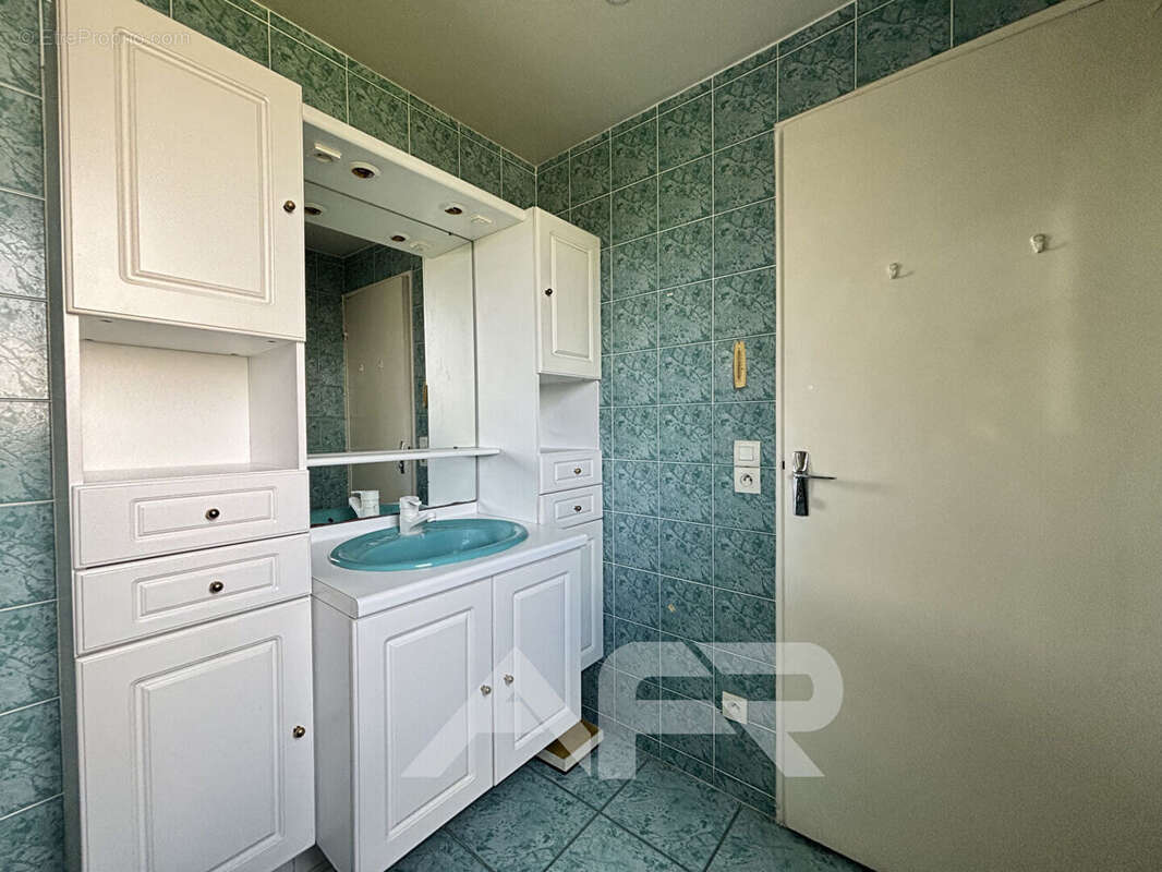 4 pièces de 82 m² avec balcon et parking - À 15 min du RER A Le Vésinet - Le Pecq - photo 19