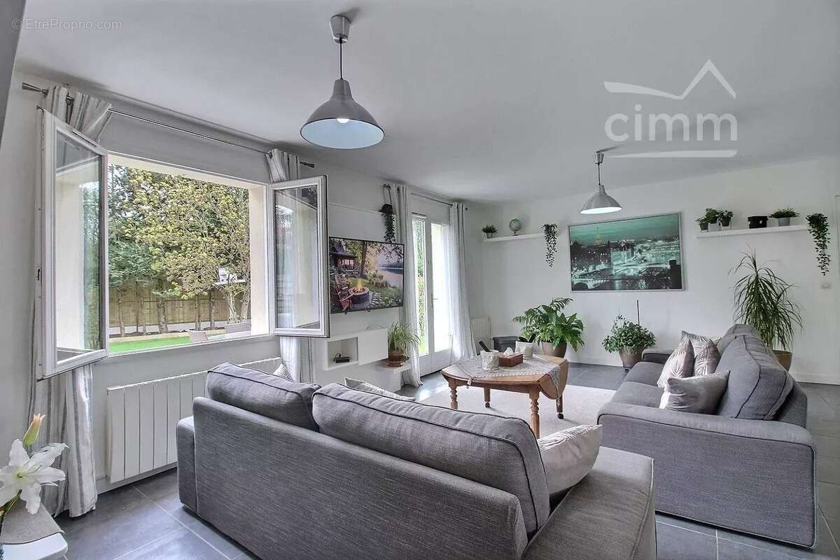 Maison à JOUE-LES-TOURS