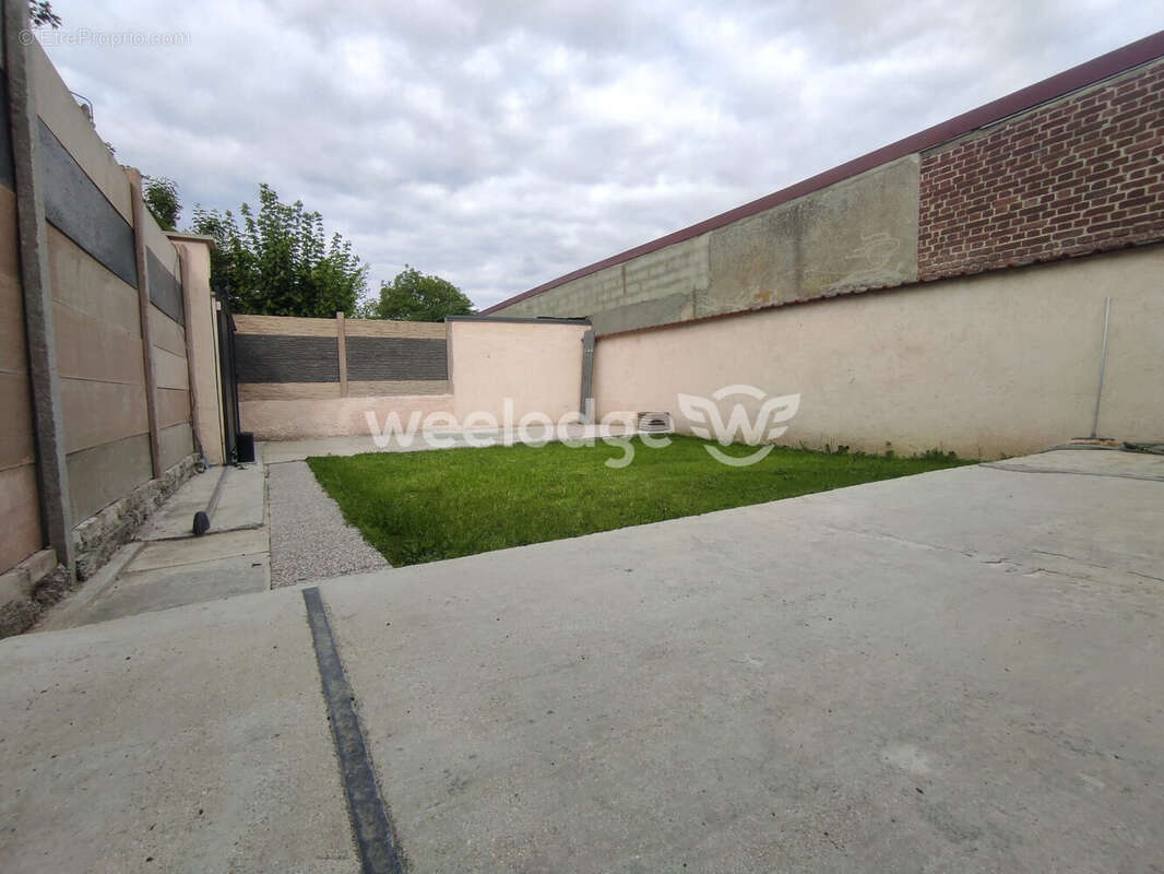 Maison à DOUCHY-LES-MINES