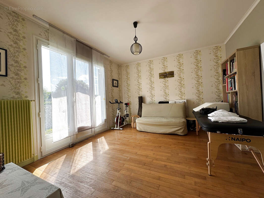 Maison à LA CHAPELLE-EN-SERVAL