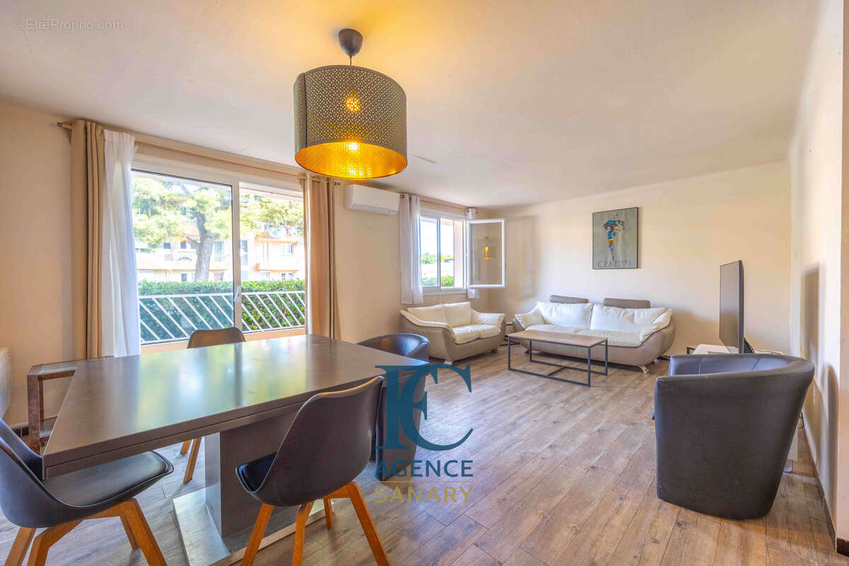 Appartement à SANARY-SUR-MER