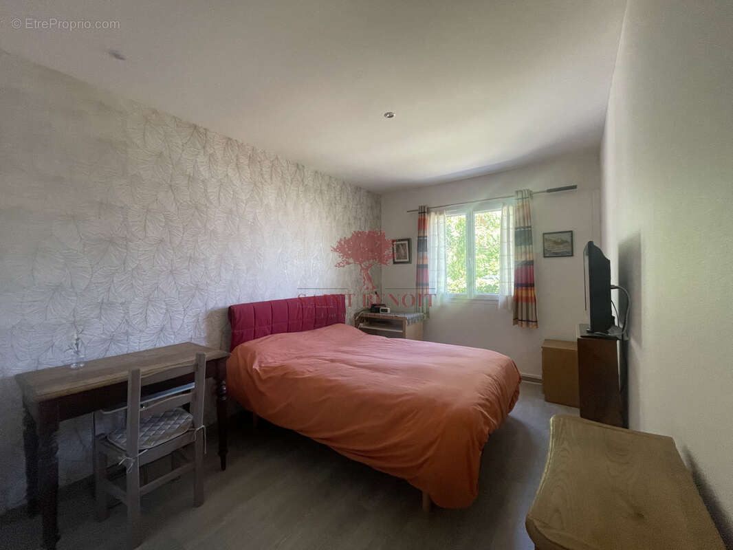 Rare gignac a vendre villa de plain pied de 85m2 de type t4 - photo 9