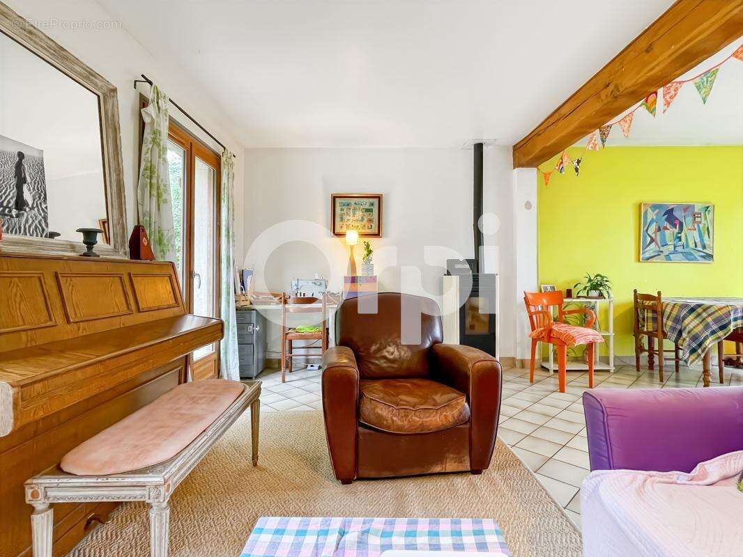 Maison à ANGERVILLE-LA-CAMPAGNE