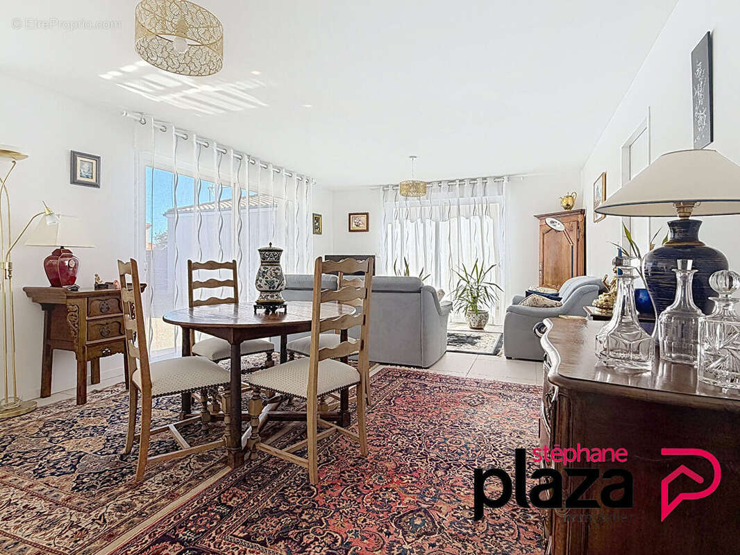 Maison à MESCHERS-SUR-GIRONDE