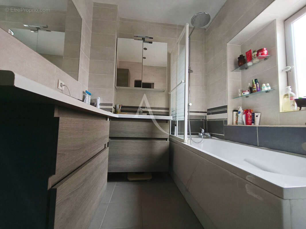 Maison à CAMPHIN-EN-CAREMBAULT