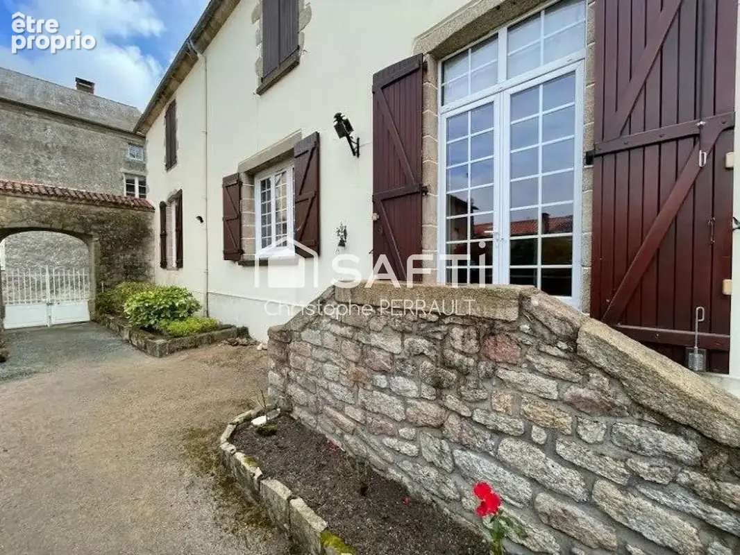 Photo 1 - Maison à MORTAGNE-SUR-SEVRE