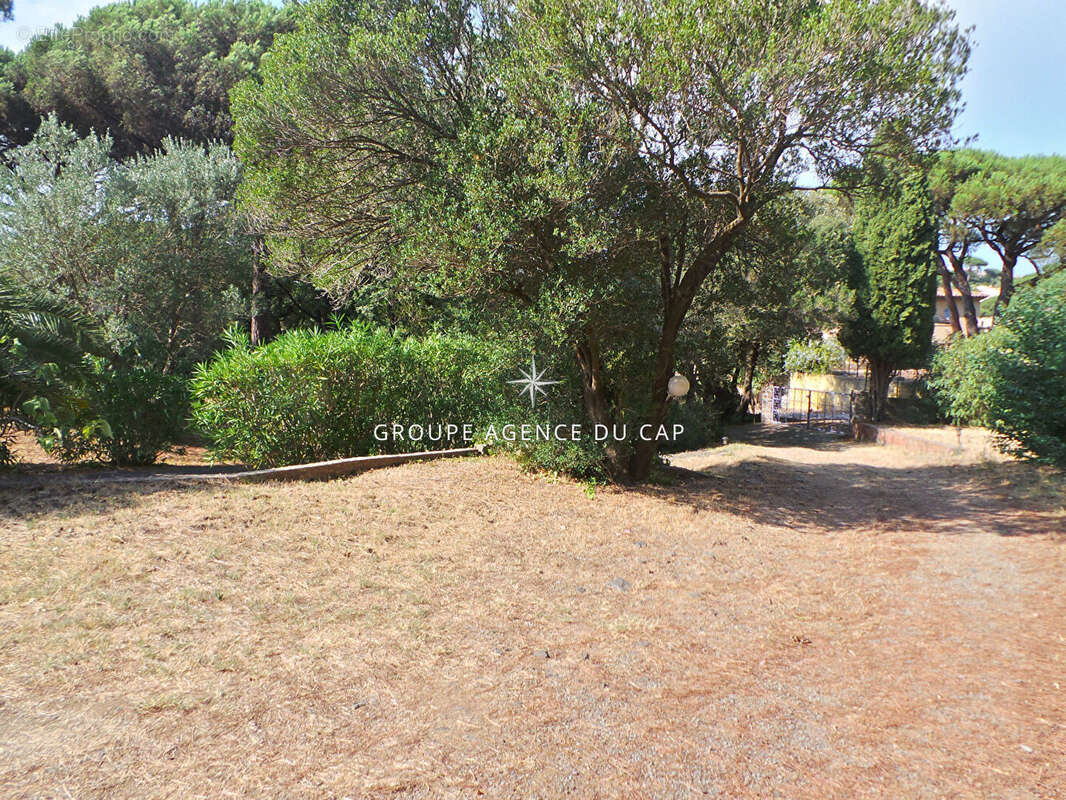 Terrain à SAINTE-MAXIME