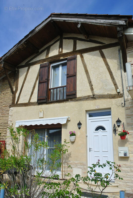 Maison à SAMAZAN