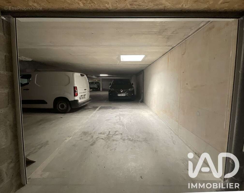 Parking 25 m² à Palavas-Les-Flots  - photo 4