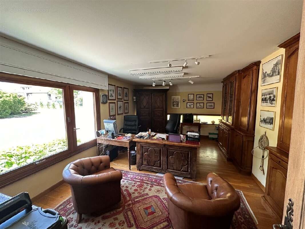 Maison à CHATEAUNEUF-EN-THYMERAIS