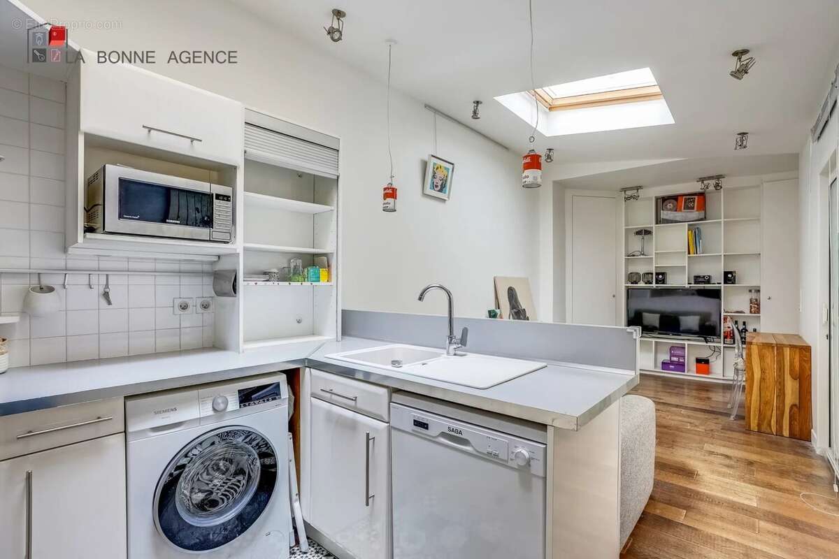 Appartement à PARIS-8E