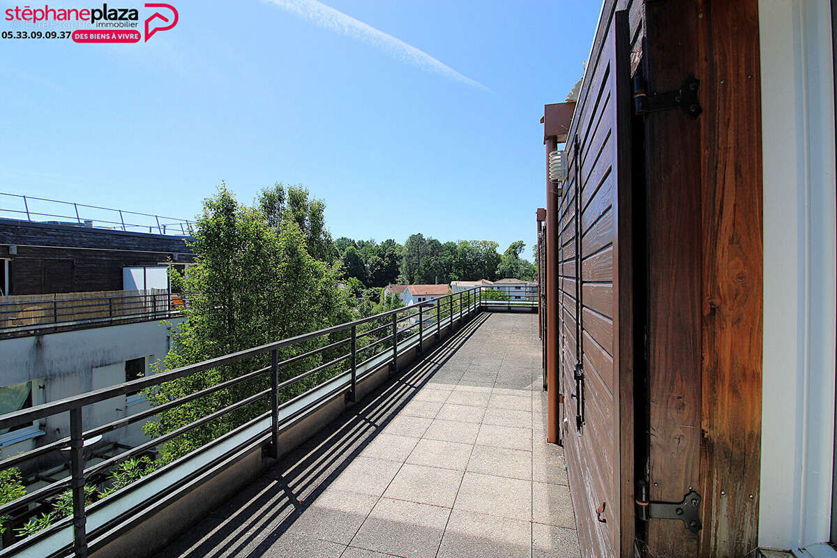 Appartement à VILLENAVE-D'ORNON