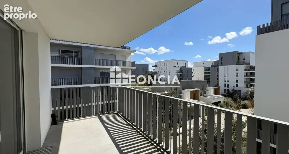  À vendre – Appartement T2 lumineux à Ginko avec balcon et parking couvert - photo 5