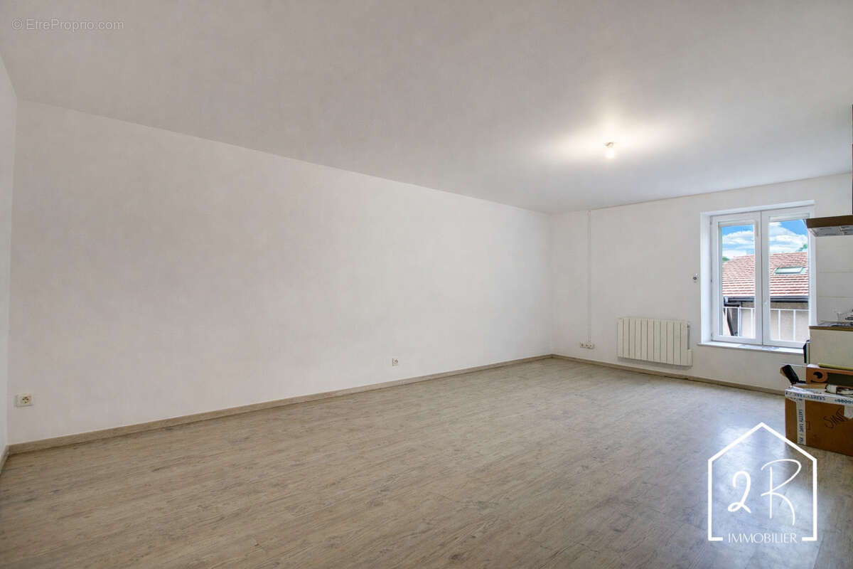 Appartement à MARENNES