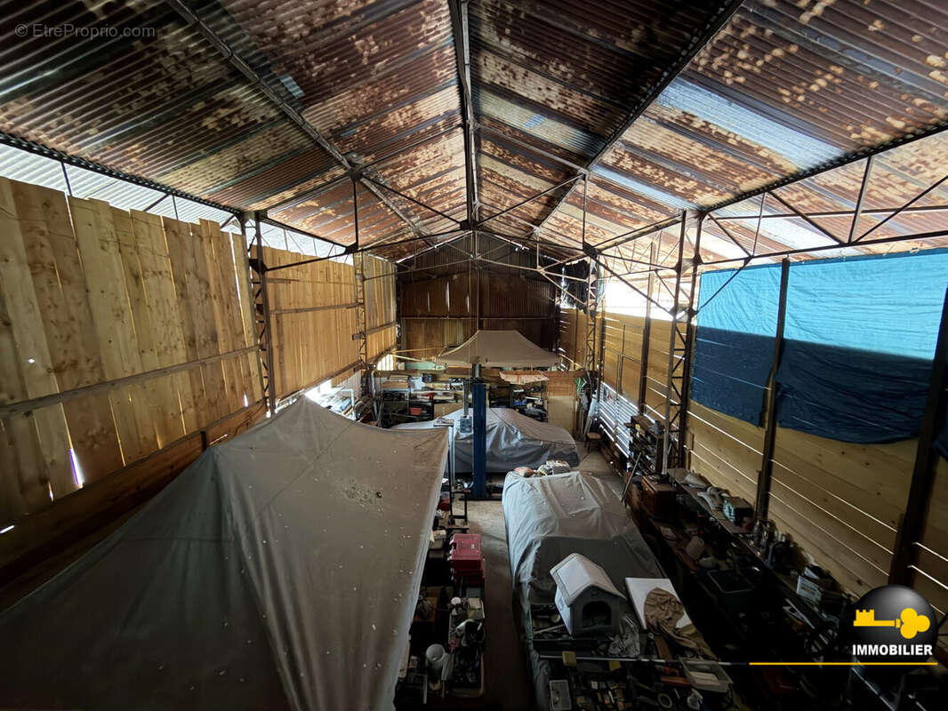 Maison à LONGEPIERRE