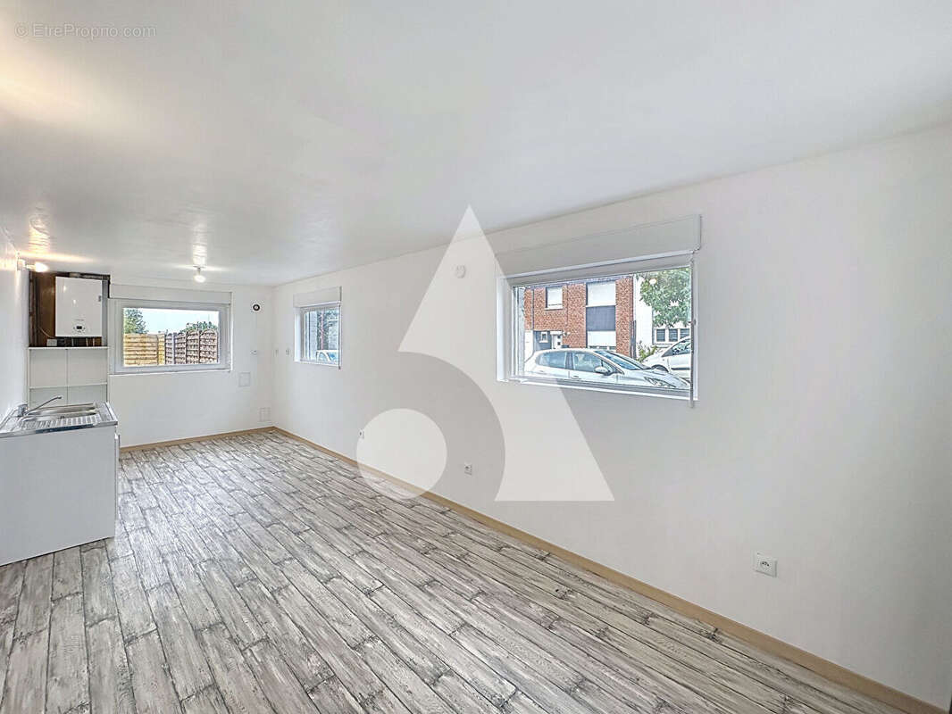 Maison à DOUCHY-LES-MINES