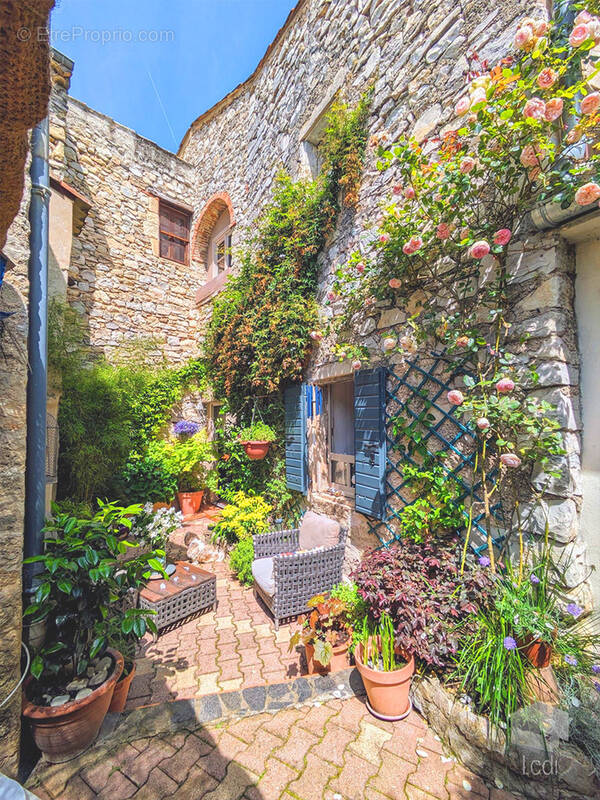 Maison à MARSANNE