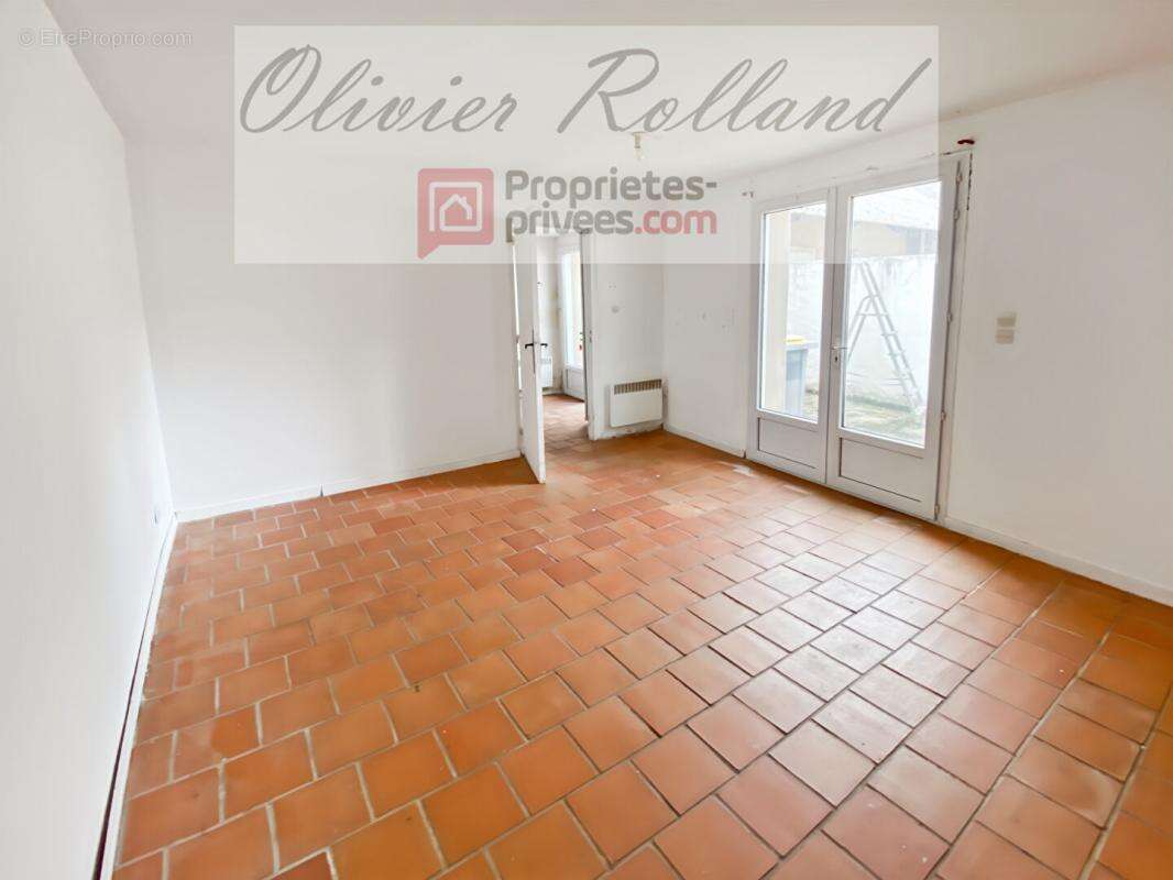 Maison à BEAULIEU-SUR-LAYON