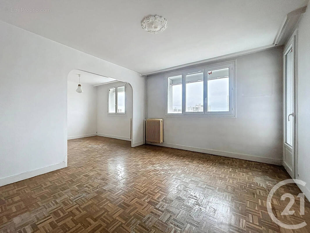 Appartement à MELUN