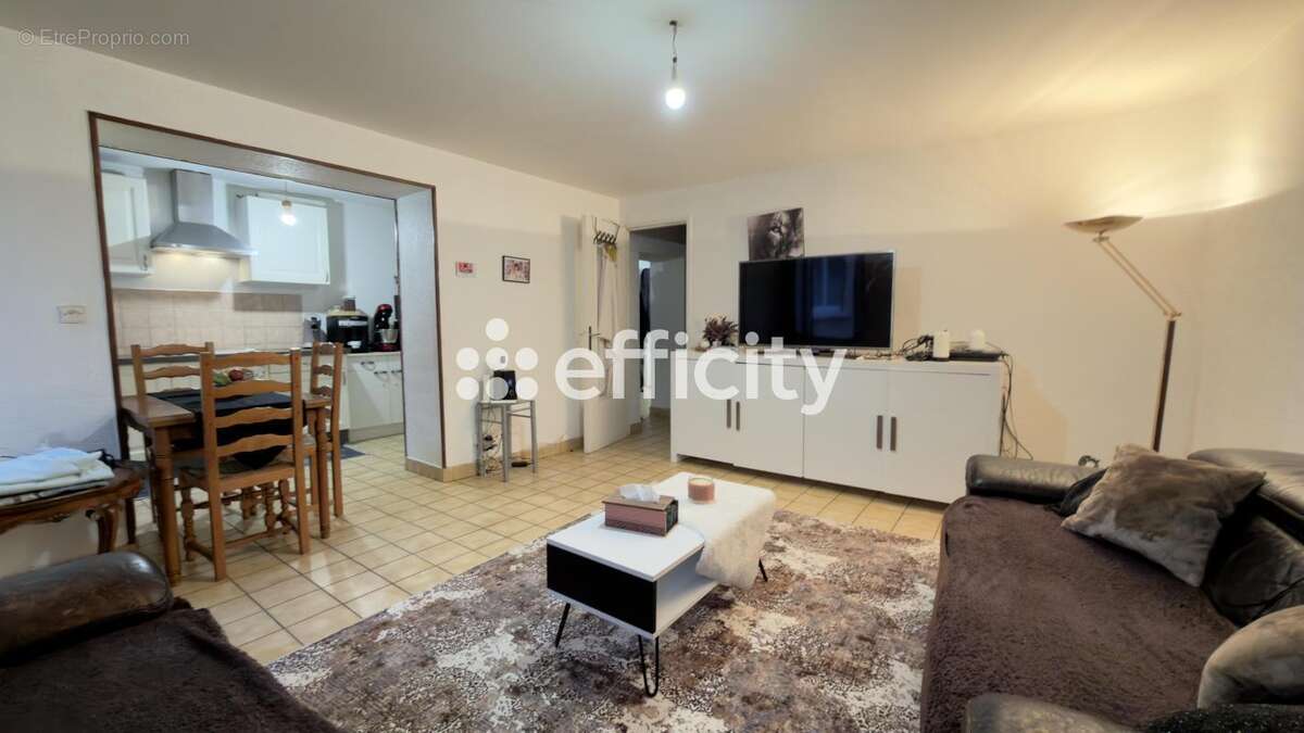Appartement à LE PEAGE-DE-ROUSSILLON