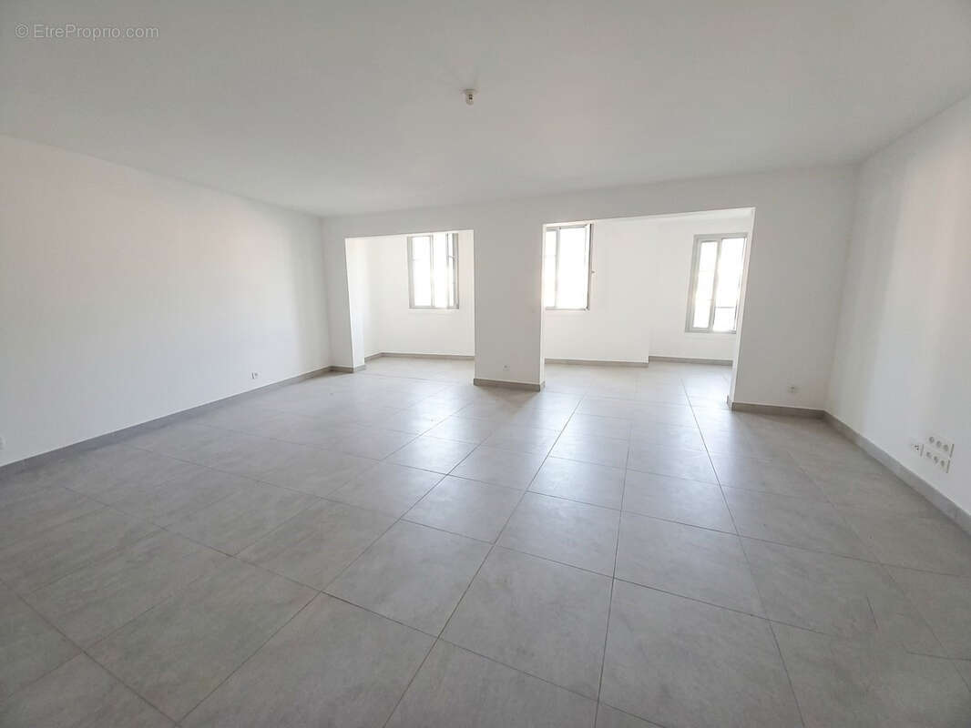 Appartement idéalement situé à proximité du port de Bonifacio - photo 4