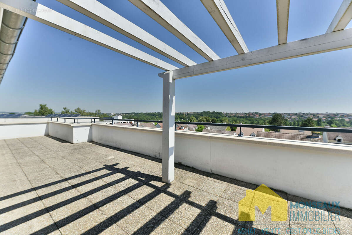 Appartement à EPINAY-SUR-ORGE