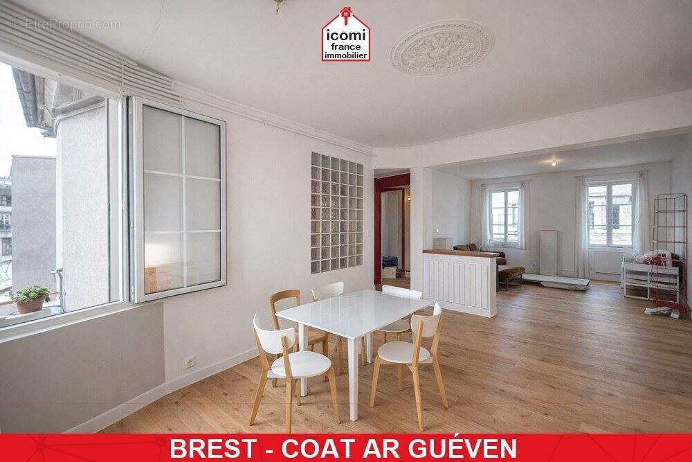 Finistere - brest (29200) - a vendre - appartement - 1 chambre possible 2 - idealement situe - dernier etage- lumineux - photo 1