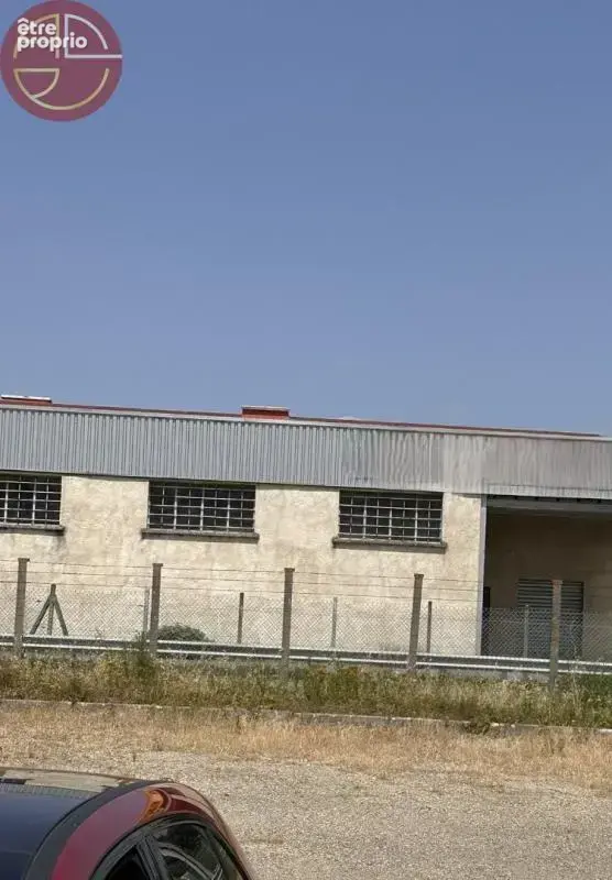 Commerce 2 300 m² à vendre à Portet-Sur-Garonne (31120) - photo 2
