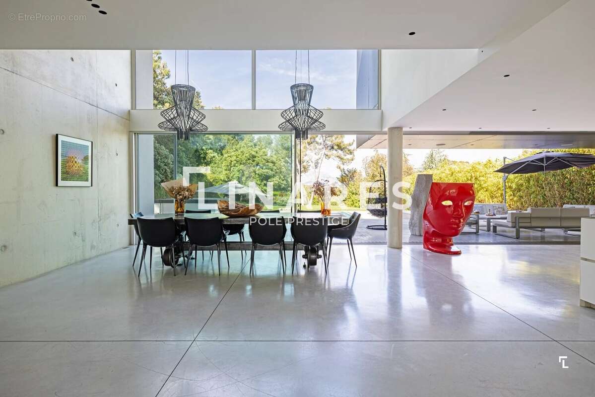 LA CONTEMPORAINE - Villa d’architecte de 529m2  - Vue Sainte-Victoire et prestations d’exception - 13100 - photo 8
